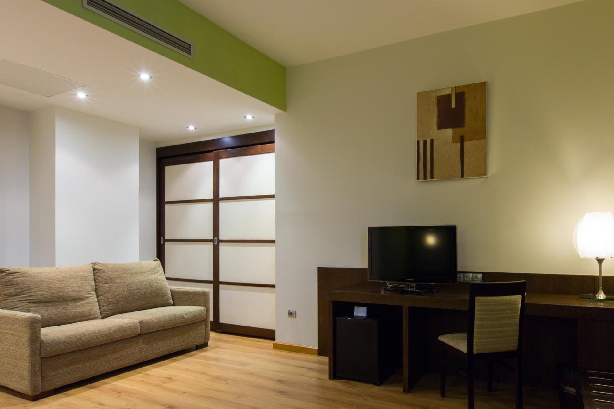 Hotel La Borona Gijon Room photo
