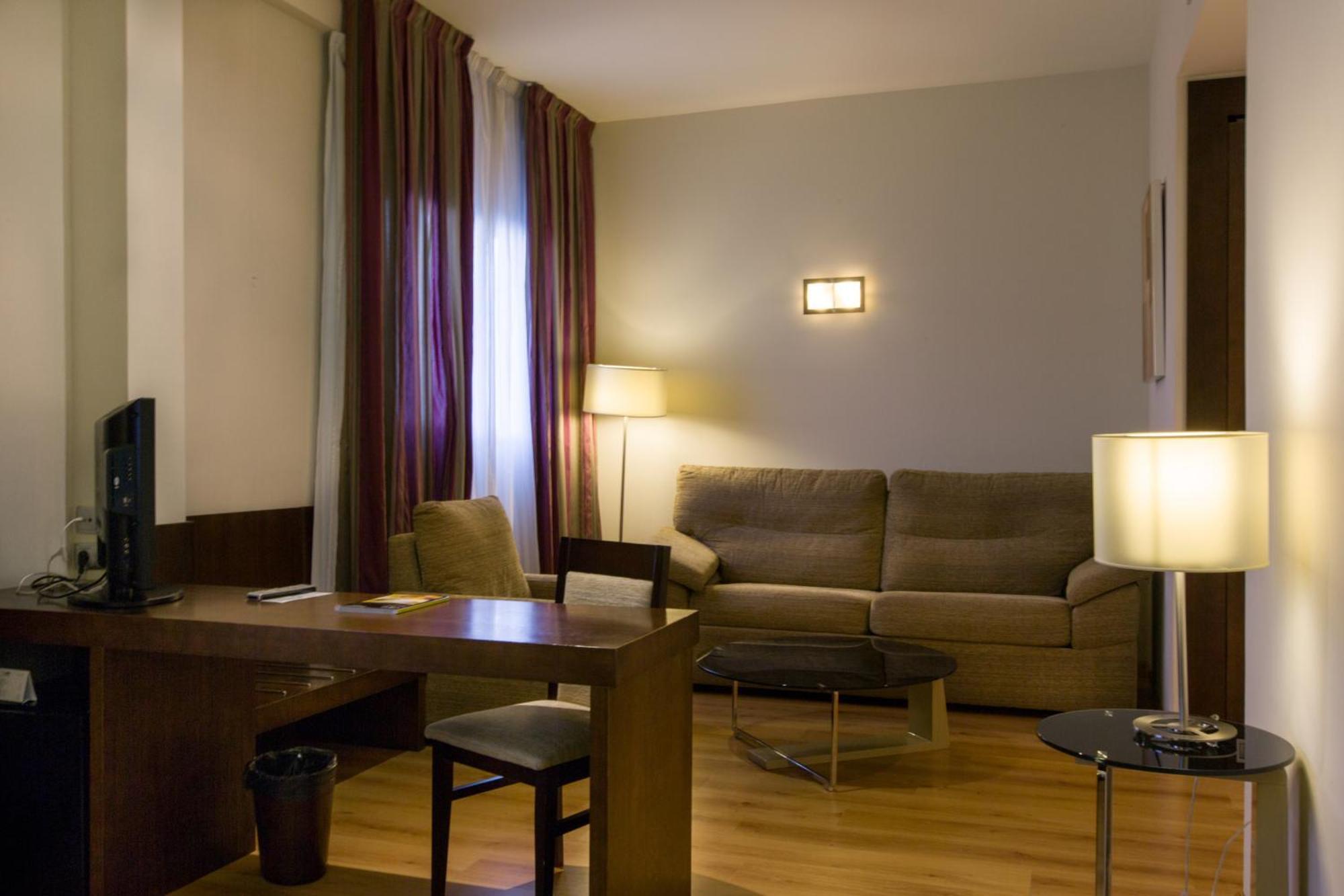 Hotel La Borona Gijon Room photo